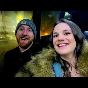 Meet your Posher, Caitlin